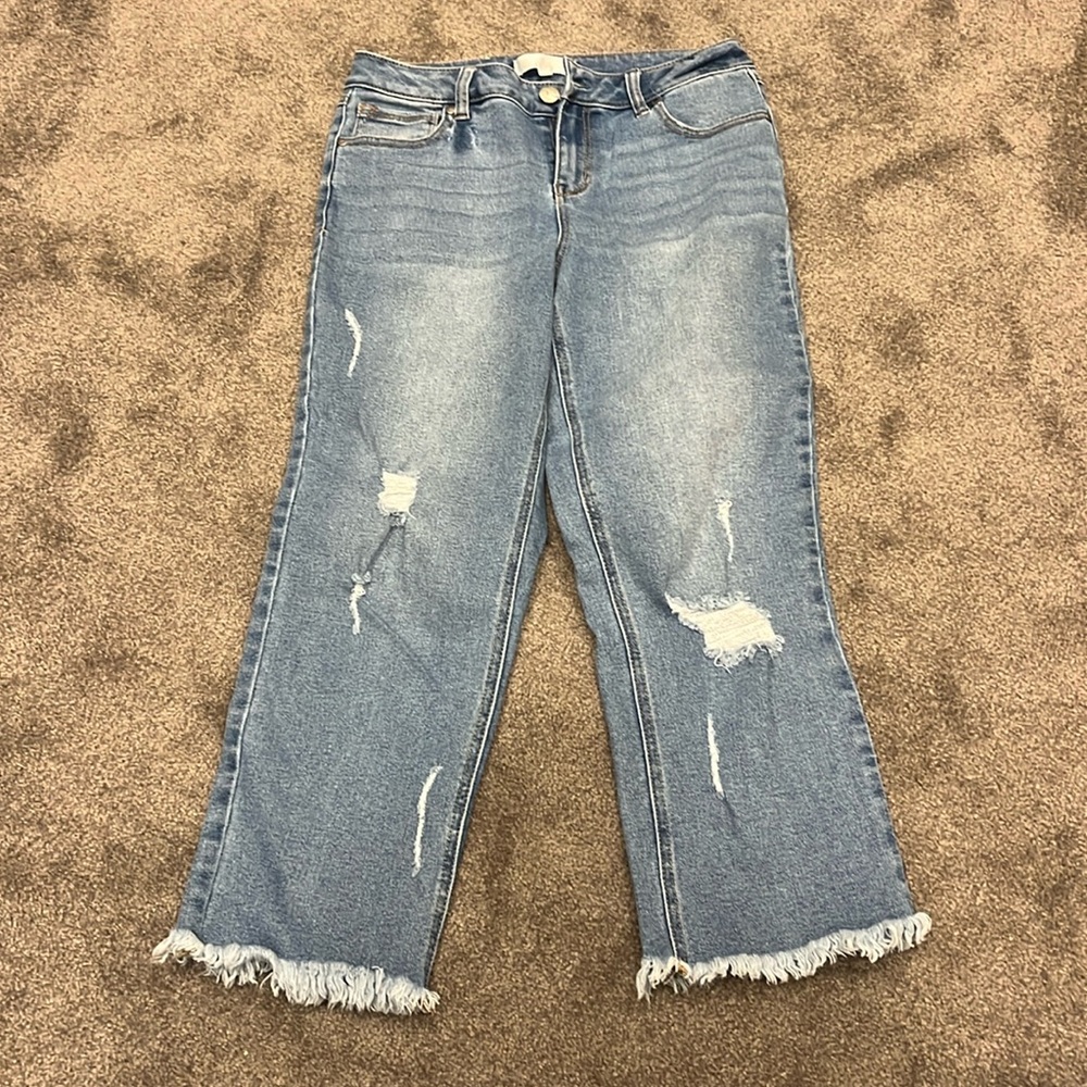 Lose fitting cropped jeans